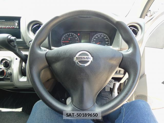 Nissan NV350 Caravan 2016-05 8222150-17