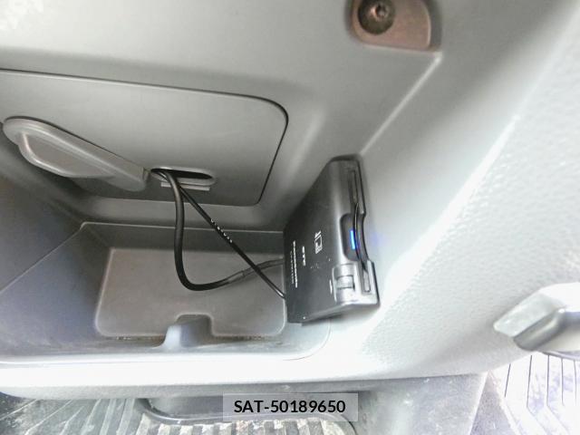 Nissan NV350 Caravan 2016-05 8222150-18