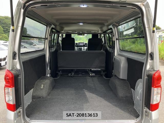Nissan NV350 Caravan 2021-03 8222584-6