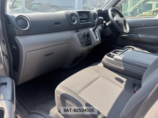 Nissan NV350 Caravan 2020-04 8222808-2