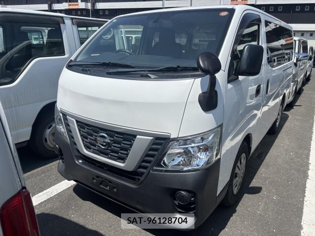 Nissan NV350 Caravan 2019-04 8222812-0