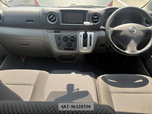 Nissan NV350 Caravan 2019-04 8222812-7