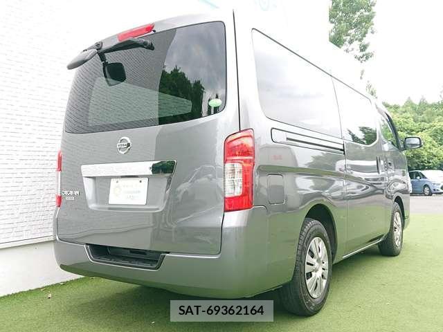 Nissan NV350 Caravan 2020-10 8224686-1