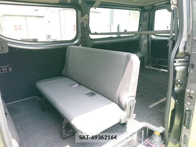 Nissan NV350 Caravan 2020-10 8224686-10