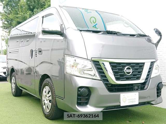 Nissan NV350 Caravan 2020-10 8224686-2