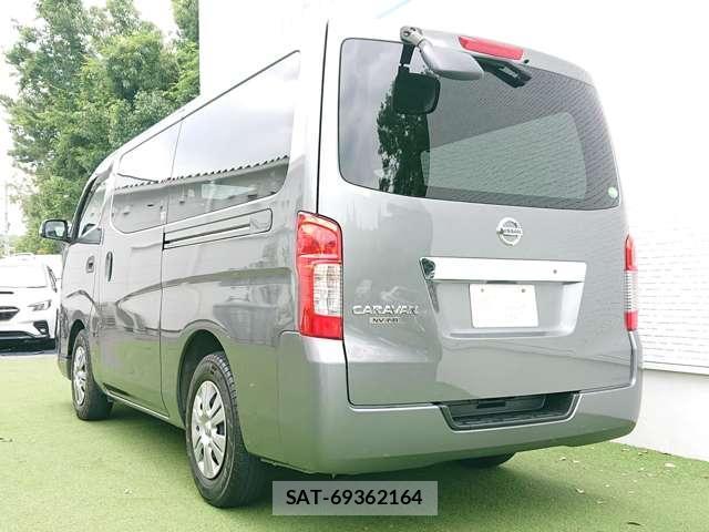 Nissan NV350 Caravan 2020-10 8224686-3