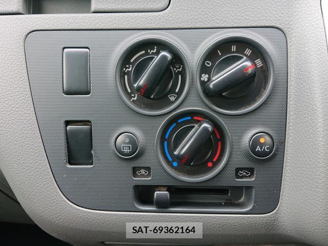 Nissan NV350 Caravan 2020-10 8224686-6