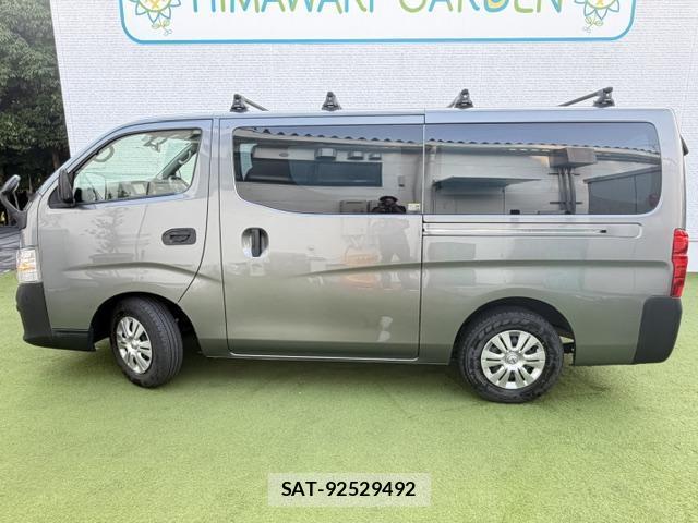 Nissan NV350 Caravan 2021-05 8224698-19