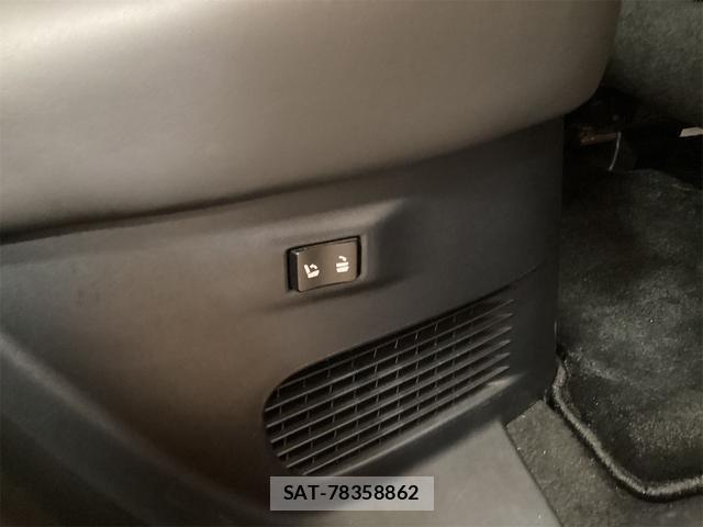 Lexus NX 2015-03 8216209-16