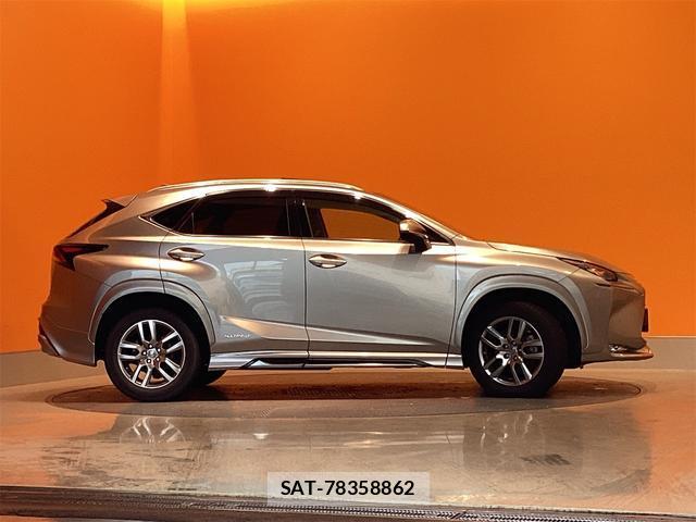 Lexus NX 2015-03 8216209-3