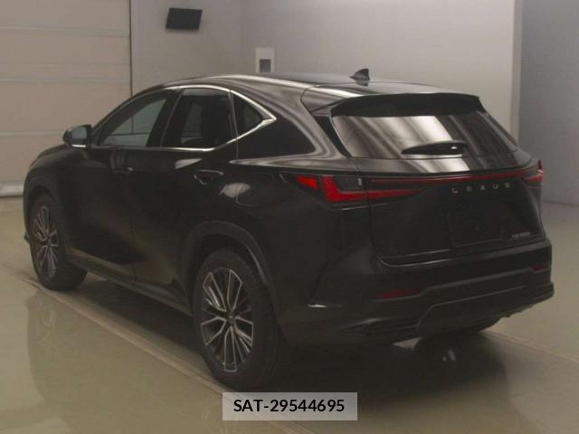 Lexus NX 2023-07 8216400-1