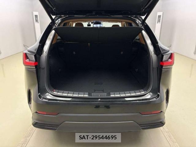 Lexus NX 2023-07 8216400-7