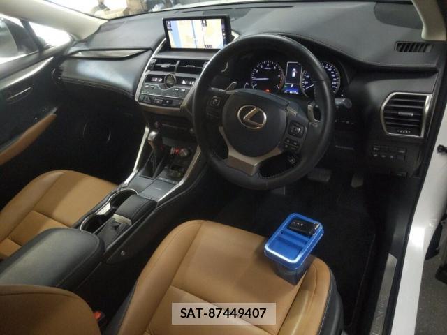 Lexus NX 2018-08 8216985-2