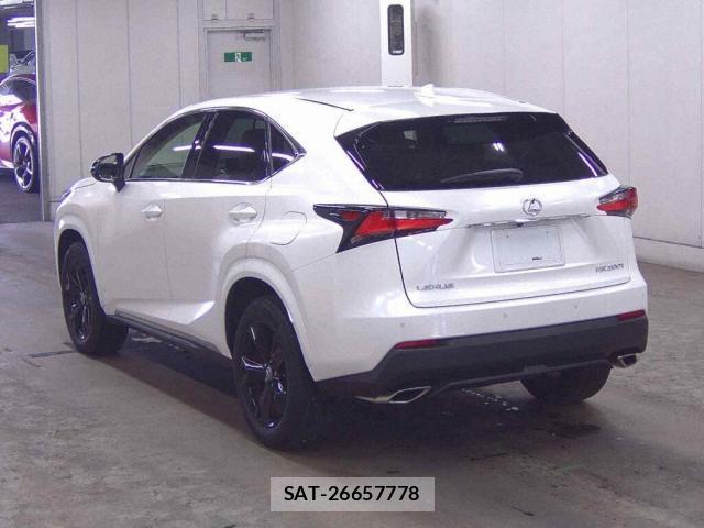 Lexus NX 2017-02 8217067-1