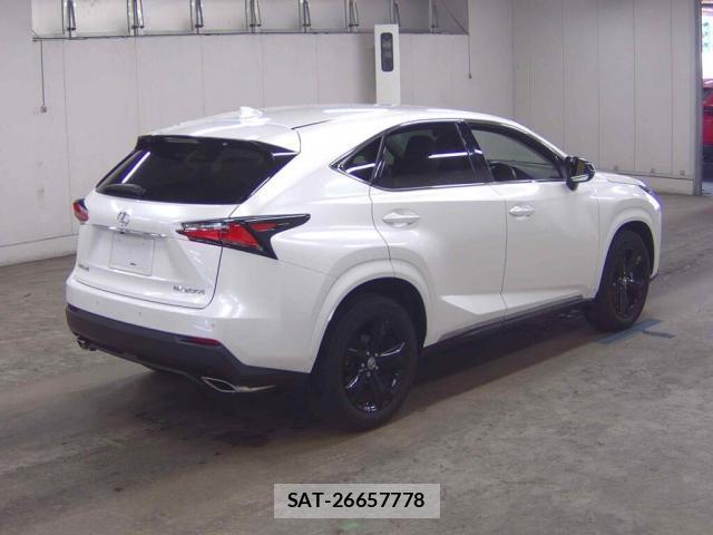 Lexus NX 2017-02 8217067-4