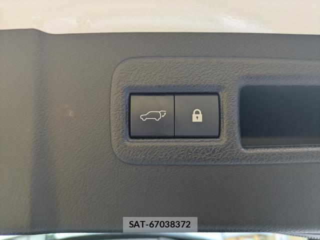 Lexus NX 2019-01 8219267-18