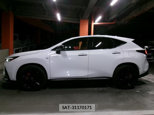 Lexus NX 2023-02 8220063-10