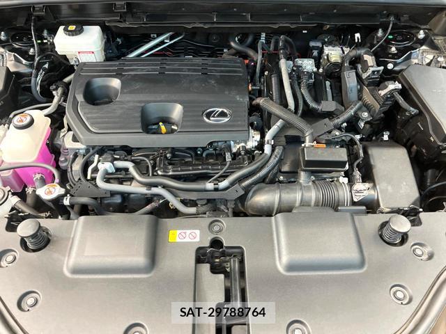 Lexus NX 2023-01 8220360-17