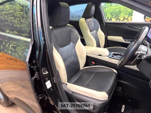 Lexus NX 2023-01 8220360-7