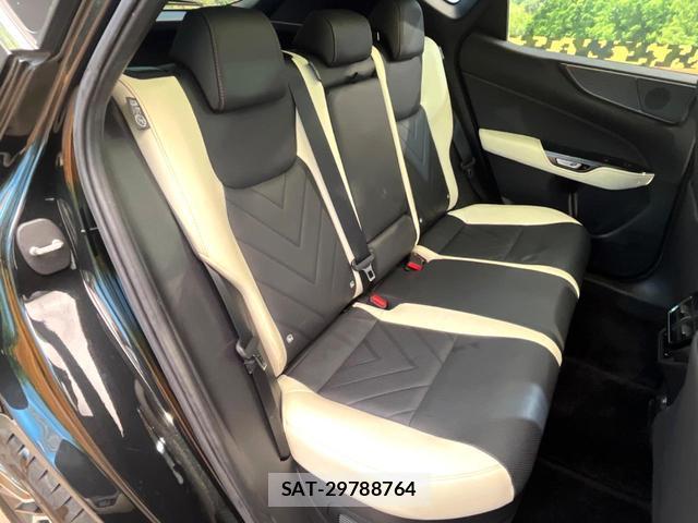 Lexus NX 2023-01 8220360-8