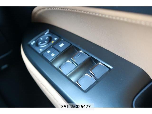 Lexus NX 2023-08 8221206-9