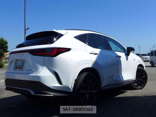 Lexus NX 2023-02 8221506-10