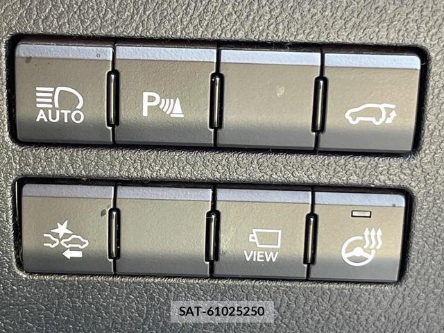 Lexus NX 2015-12 8221594-6