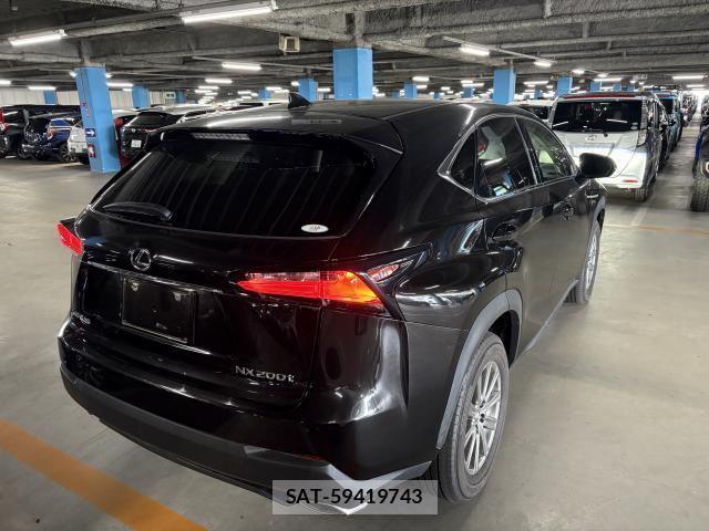 Lexus NX 2015-08 8223336-3