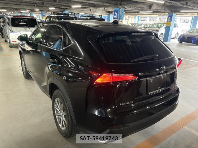 Lexus NX 2015-08 8223336-4