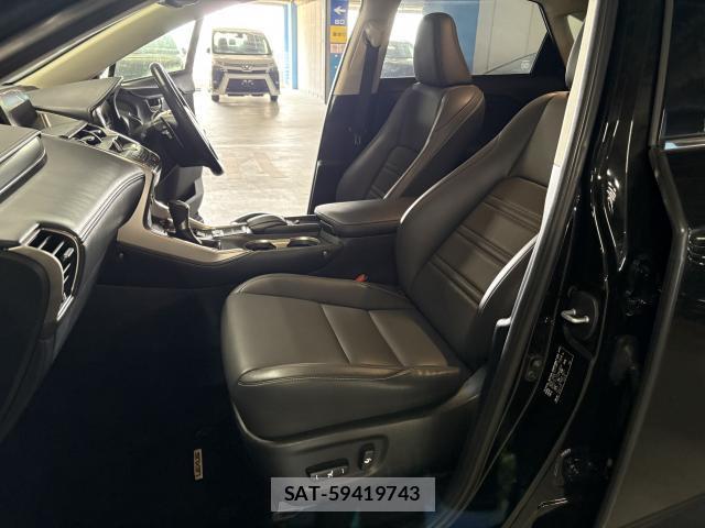 Lexus NX 2015-08 8223336-8