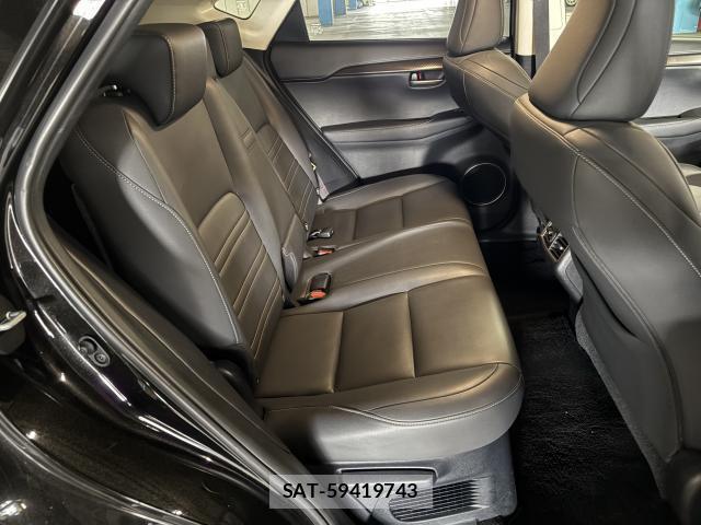 Lexus NX 2015-08 8223336-9