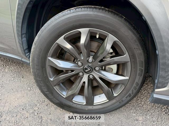 Lexus NX 2018-09 8223801-10