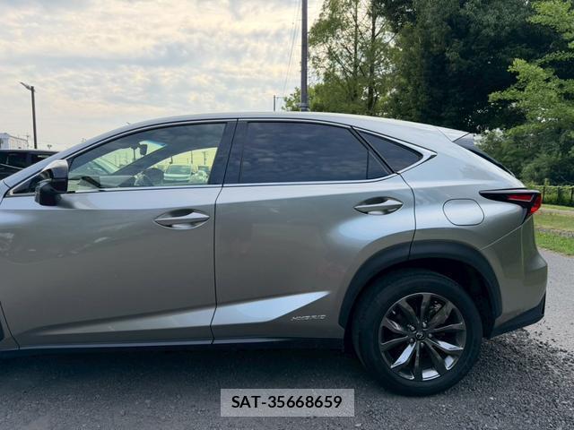 Lexus NX 2018-09 8223801-5