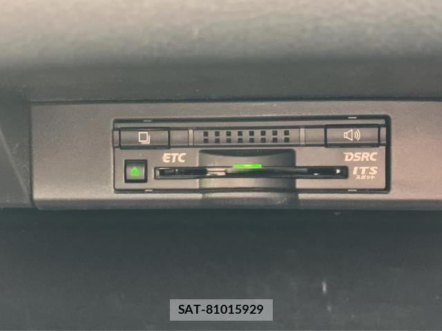 Lexus NX 2015-10 8225203-12