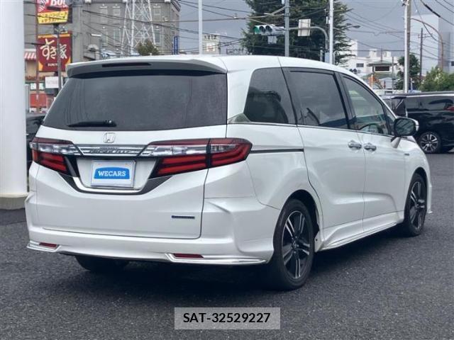 Honda ODYSSEY 2017-06 8225437-2