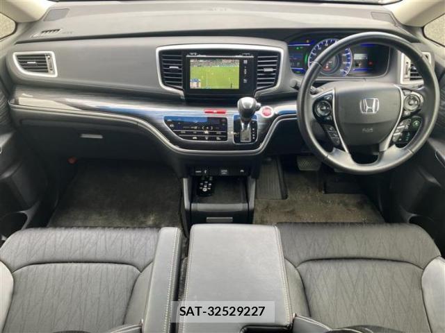 Honda ODYSSEY 2017-06 8225437-3