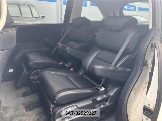 Honda ODYSSEY 2017-06 8225437-6