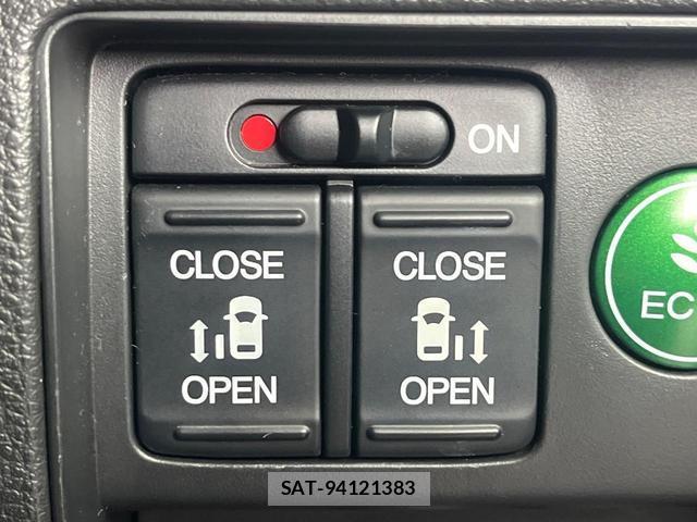 Honda ODYSSEY 2014-06 8221353-4