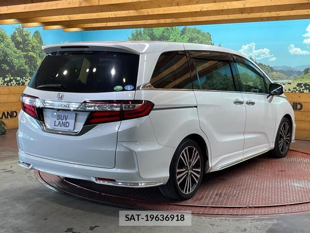 Honda ODYSSEY 2016-11 8223393-17