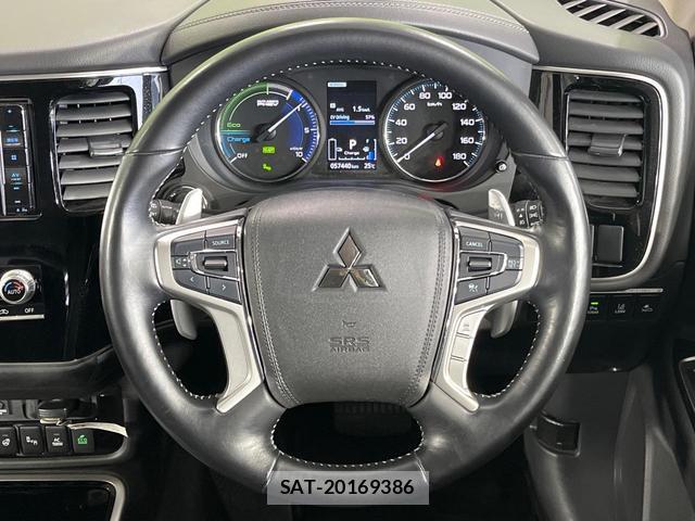 Mitsubishi OUTLANDER PHEV 2020-01 8216672-11