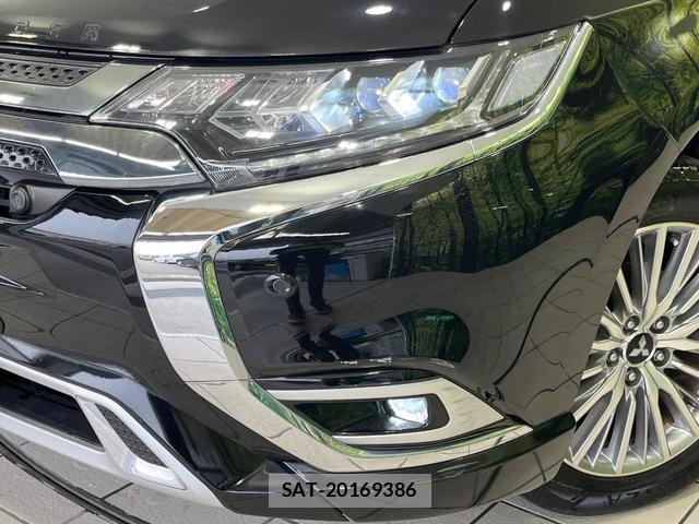 Mitsubishi OUTLANDER PHEV 2020-01 8216672-12