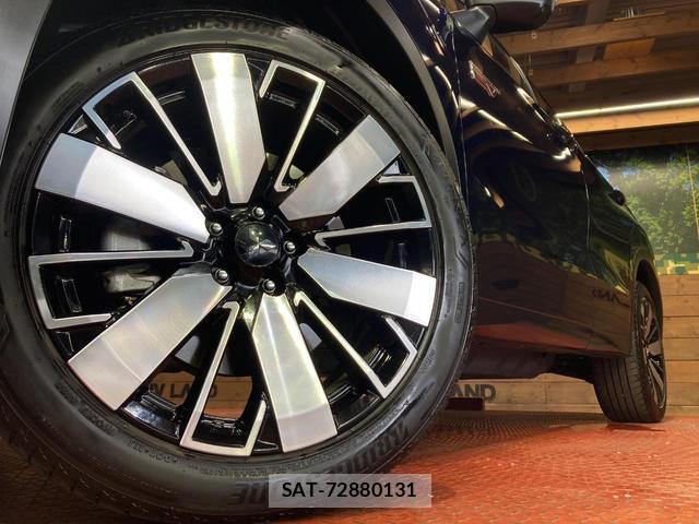 Mitsubishi OUTLANDER PHEV 2024-12 8217292-12