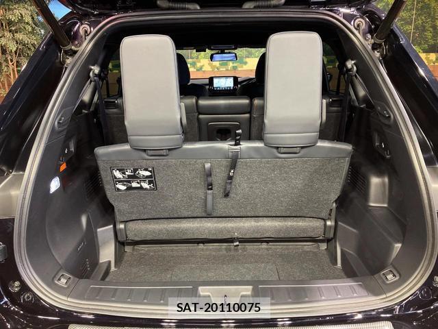 Mitsubishi OUTLANDER PHEV 2022-03 8217313-10