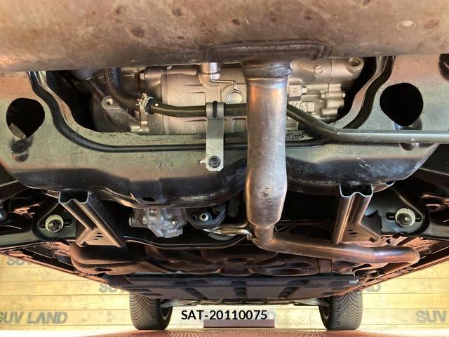 Mitsubishi OUTLANDER PHEV 2022-03 8217313-18