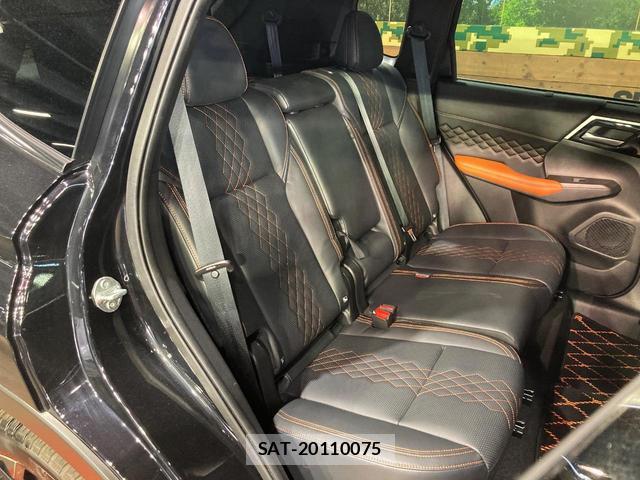 Mitsubishi OUTLANDER PHEV 2022-03 8217313-8