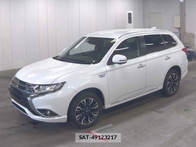Mitsubishi OUTLANDER PHEV 2017-08 8218893-4