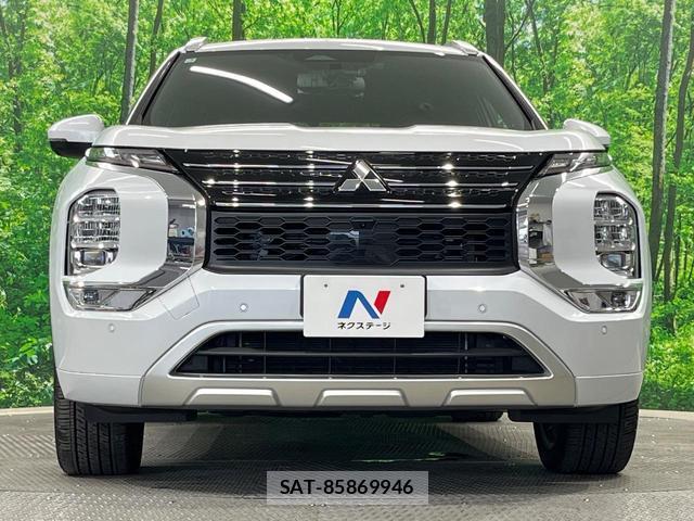 Mitsubishi OUTLANDER PHEV 2023-05 8219085-13