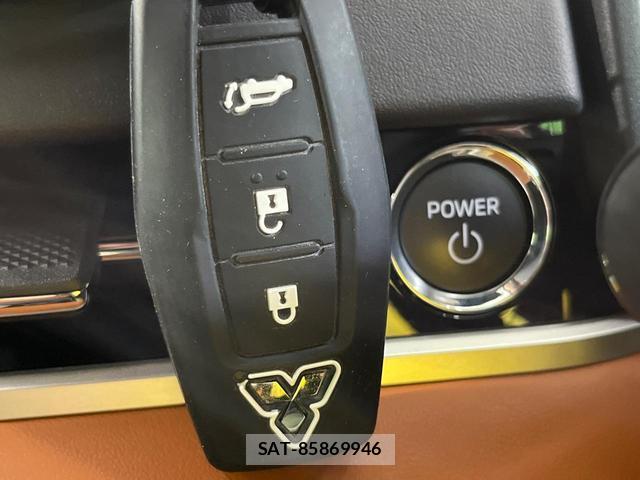 Mitsubishi OUTLANDER PHEV 2023-05 8219085-5