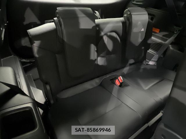 Mitsubishi OUTLANDER PHEV 2023-05 8219085-8