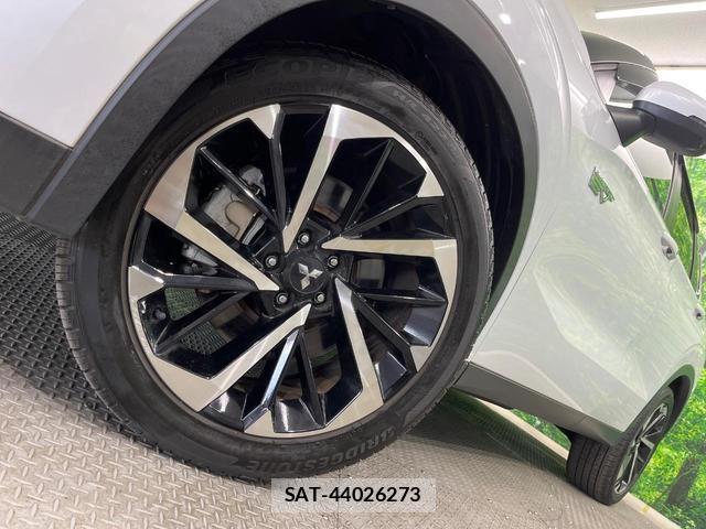 Mitsubishi OUTLANDER PHEV 2022-01 8219090-12